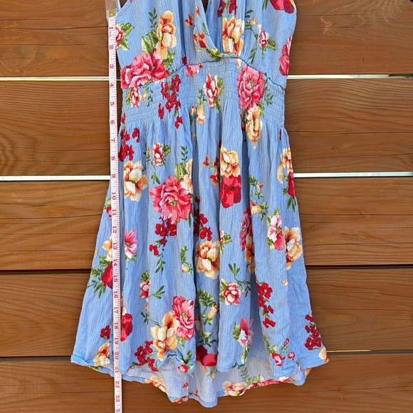 Summer dress, size small, blue with floral pattern. - Picture 4 of 6